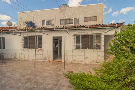 Casa para alugar com 80m², 2 quartos e 1 vagaPátio nos fundos