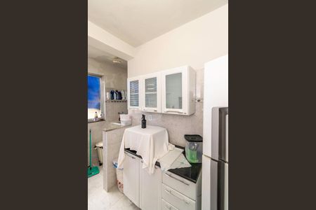 Apartamento à venda com 90m², 2 quartos e 1 vaga Apartamento à venda com 90m², 2 quartos e 1 vagaCozinha - Armários