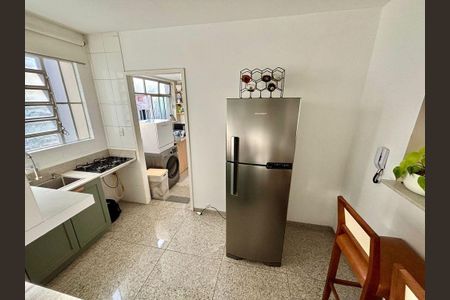 Apartamento para alugar com 78m², 2 quartos e sem vagaCozinha 