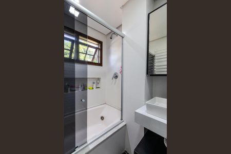 Casa de condomínio à venda com 185m², 2 quartos e 3 vagasBanheiro da Suíte 2