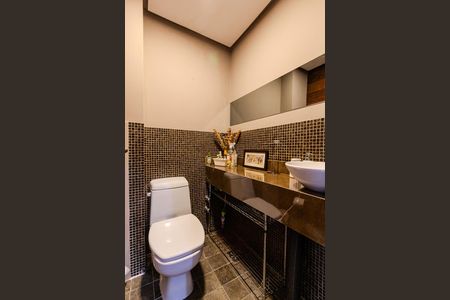 Casa de condomínio à venda com 185m², 2 quartos e 3 vagasLavabo