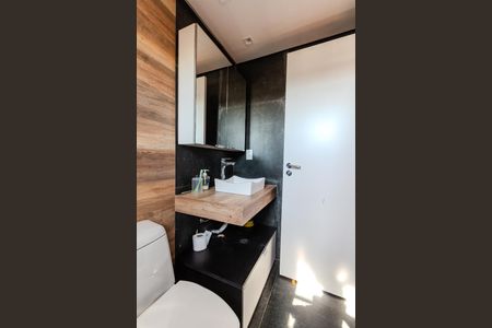 Casa de condomínio à venda com 185m², 2 quartos e 3 vagasBanheiro da Suíte 1