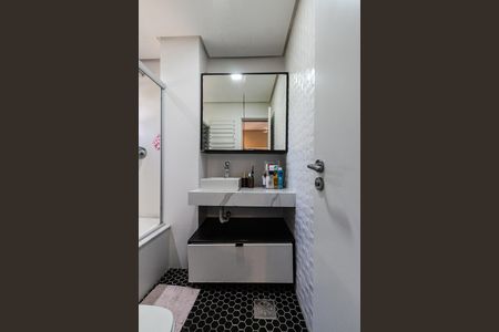 Casa de condomínio à venda com 185m², 2 quartos e 3 vagasBanheiro da Suíte 2