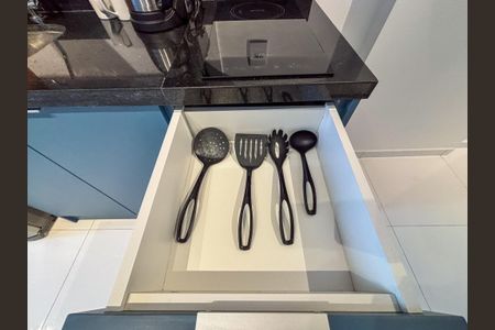 Cozinha de apartamento para alugar com 1 quarto, 44m² em Tatuapé, São Paulo