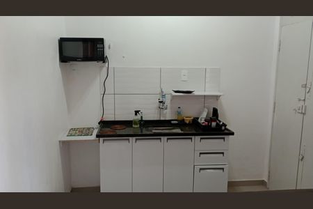 Cozinha de casa para alugar com 1 quarto, 31m² em Higienópolis, Rio de Janeiro