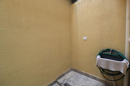 Casa para alugar com 39m², 2 quartos e 1 vagaÁrea de Serviço