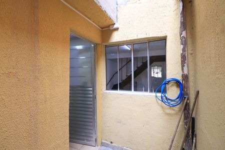Casa para alugar com 39m², 2 quartos e 1 vagaÁrea de Serviço