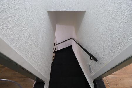 Casa para alugar com 39m², 2 quartos e 1 vagaEscada