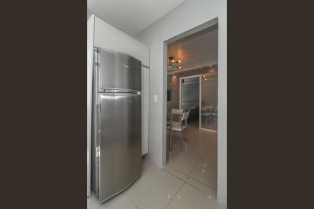 Cozinha de apartamento para alugar com 1 quarto, 39m² em Humaitá, Porto Alegre