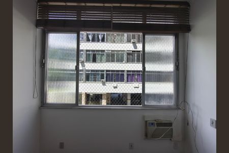 Apartamento para alugar com 59m², 2 quartos e sem vaga