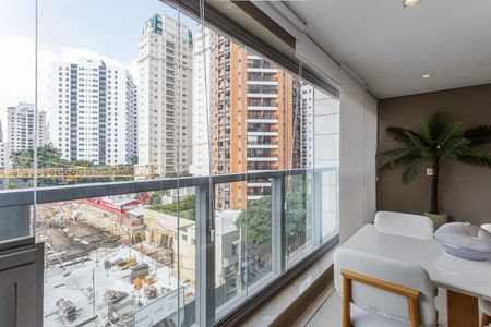 Sala de apartamento à venda com 2 quartos, 56m² em Vila Nova Conceição, São Paulo