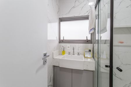 Apartamento à venda com 56m², 2 quartos e 2 vagasBanheiro Social