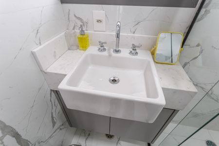 Apartamento à venda com 56m², 2 quartos e 2 vagasBanheiro Social