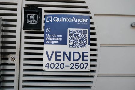Casa à venda com 180m², 5 quartos e 3 vagasFachada