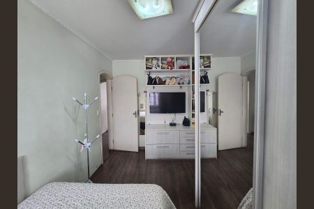 Casa à venda com 261m², 4 quartos e 2 vagas Casa à venda com 261m², 4 quartos e 2 vagasSuíte 02