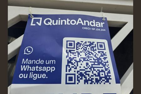 Casa à venda com 261m², 4 quartos e 2 vagas Casa à venda com 261m², 4 quartos e 2 vagasPlaquinha