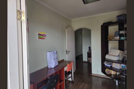 Casa à venda com 261m², 4 quartos e 2 vagas Casa à venda com 261m², 4 quartos e 2 vagasQuarto 04