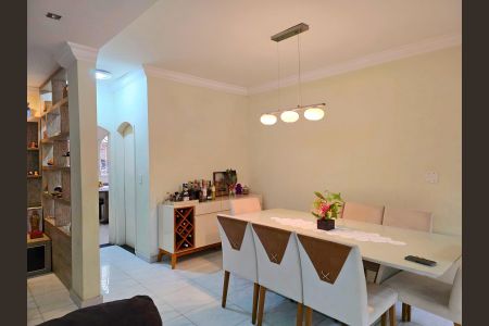 Sala de casa à venda com 4 quartos, 261m² em Vila Rosalia, Guarulhos