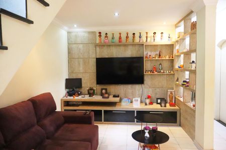Casa à venda com 261m², 4 quartos e 2 vagasSala