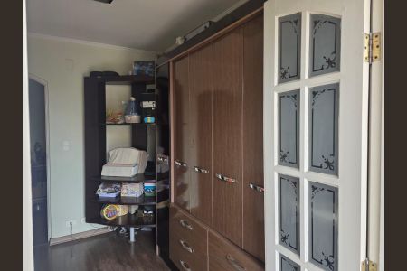 Casa à venda com 261m², 4 quartos e 2 vagas Casa à venda com 261m², 4 quartos e 2 vagasQuarto 04