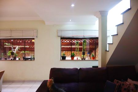Sala de casa à venda com 4 quartos, 261m² em Vila Rosalia, Guarulhos