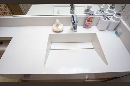 Apartamento à venda com 53m², 2 quartos e 1 vagaBanheiro Social