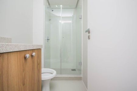 Banheiro  de apartamento para alugar com 1 quarto, 47m² em Menino Deus, Porto Alegre