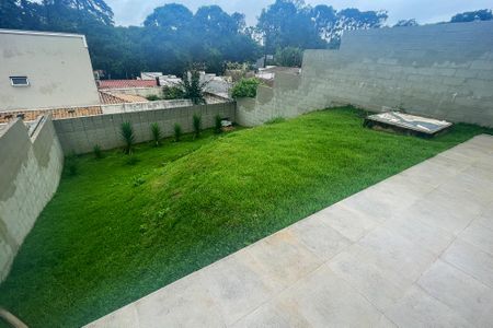 Casa de condomínio para alugar com 160m², 3 quartos e 3 vagas Casa de condomínio para alugar com 160m², 3 quartos e 3 vagasQuintal