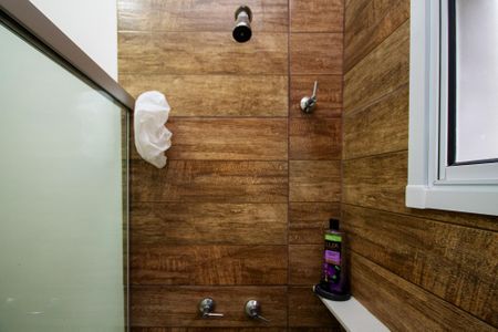 Casa de condomínio para alugar com 160m², 3 quartos e 3 vagas Casa de condomínio para alugar com 160m², 3 quartos e 3 vagasBanheiro Quarto 1