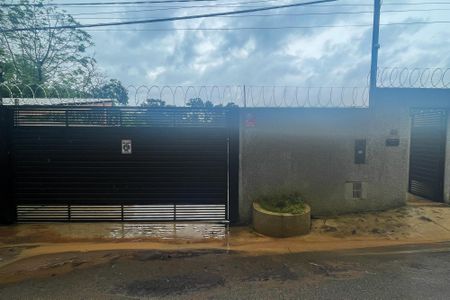 Casa de condomínio para alugar com 160m², 3 quartos e 3 vagas Casa de condomínio para alugar com 160m², 3 quartos e 3 vagasFachada