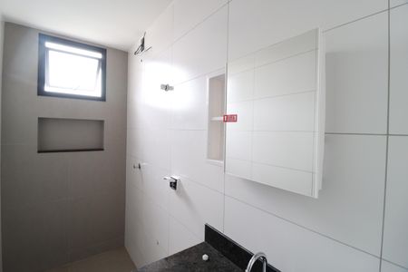 Apartamento para alugar com 2 quartos, 54m² em Santa Mônica, Uberlândia
