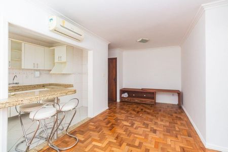 Sala  de apartamento para alugar com 2 quartos, 63m² em Higienópolis, Porto Alegre