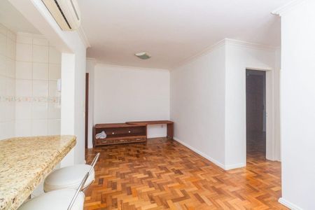 Sala  de apartamento para alugar com 2 quartos, 63m² em Higienópolis, Porto Alegre