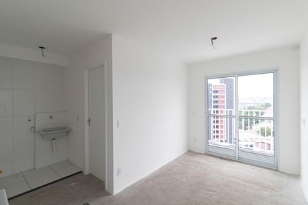 Sala/Cozinha/Área de Serviço  de apartamento para alugar com 2 quartos, 39m² em Parque Maria Luiza, São Paulo
