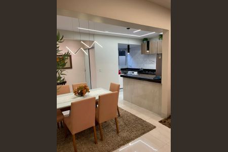 Sala de jantar de apartamento para alugar com 3 quartos, 100m² em Setor Campinas, Goiânia