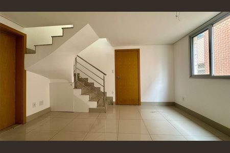Sala  de apartamento à venda com 3 quartos, 136m² em Prado, Belo Horizonte