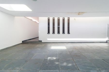 Garagem de casa para alugar com 4 quartos, 559m² em Brooklin, São Paulo