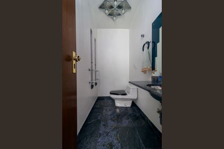 Lavabo de casa para alugar com 4 quartos, 559m² em Brooklin, São Paulo