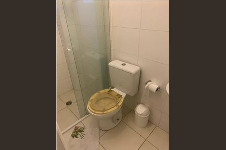 Banheiro de apartamento para alugar com 2 quartos, 58m² em Aviação, Praia Grande