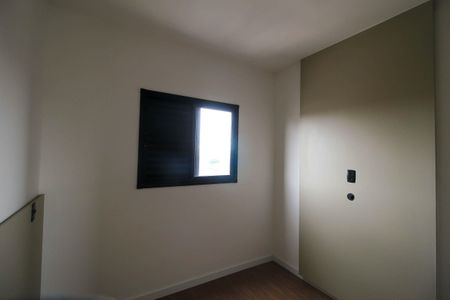 Quarto 1 de apartamento para alugar com 2 quartos, 45m² em Vila Fernandes, São Paulo