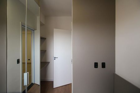 Quarto 2 de apartamento para alugar com 2 quartos, 45m² em Vila Fernandes, São Paulo