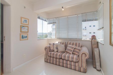 Sala de apartamento para alugar com 1 quarto, 47m² em Jardim Botânico, Porto Alegre