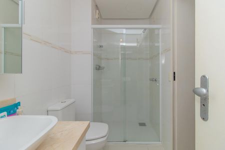 Banheiro de apartamento para alugar com 1 quarto, 47m² em Jardim Botânico, Porto Alegre