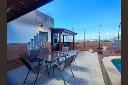 Apartamento à venda com 300m², 3 quartos e 3 vagasCobertura