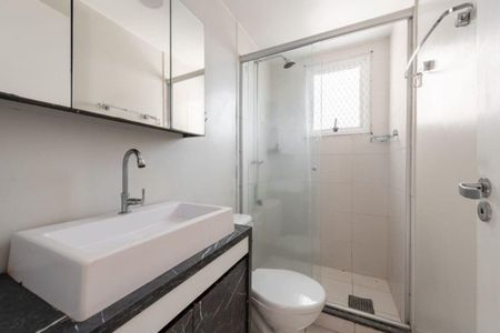 Banheiro 1 de apartamento para alugar com 3 quartos, 62m² em Sarandi, Porto Alegre