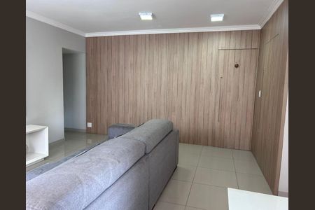 Sala de apartamento à venda com 3 quartos, 90m² em Indianópolis, São Paulo