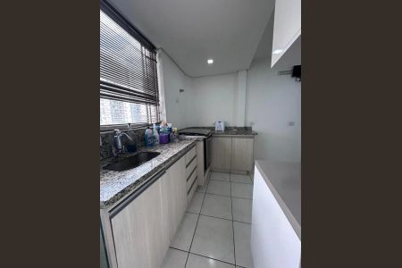 Cozinha de apartamento à venda com 3 quartos, 90m² em Indianópolis, São Paulo