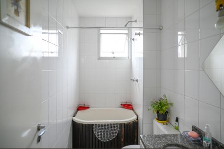 Apartamento para alugar com 95m², 4 quartos e 2 vagasBanheiro Quarto 4 - Suite