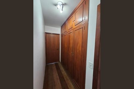 Apartamento à venda com 283m², 4 quartos e 5 vagasQuarto 1