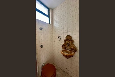 Apartamento à venda com 210m², 4 quartos e 2 vagasLavabo 